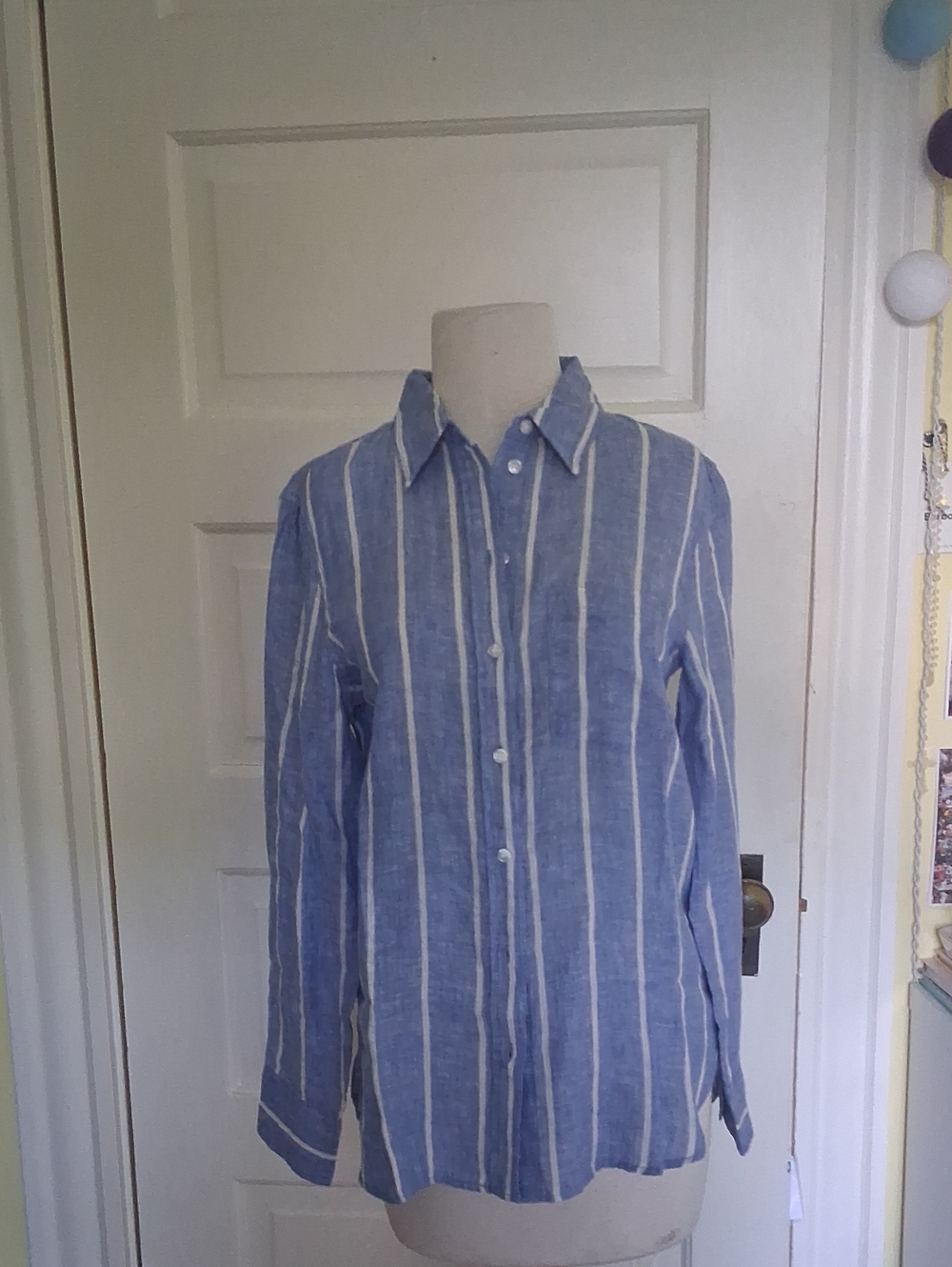 H&M Blue and White Vertical Stripe Button-Up Shirt